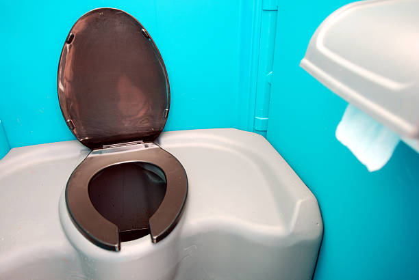 Portable Toilet Options We Offer in Flora, IL