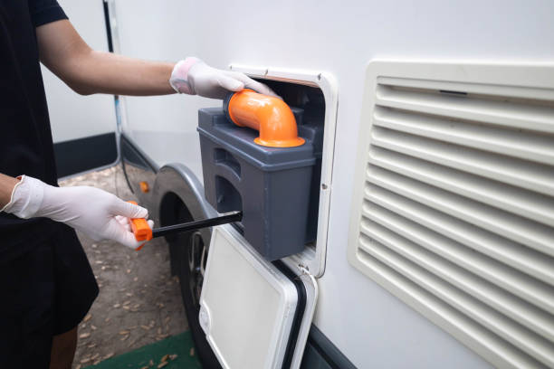 Best Porta potty cleaning services  in Flora, IL